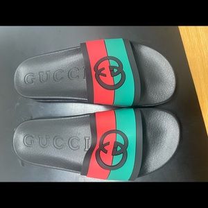 Gucci interlocking G slides